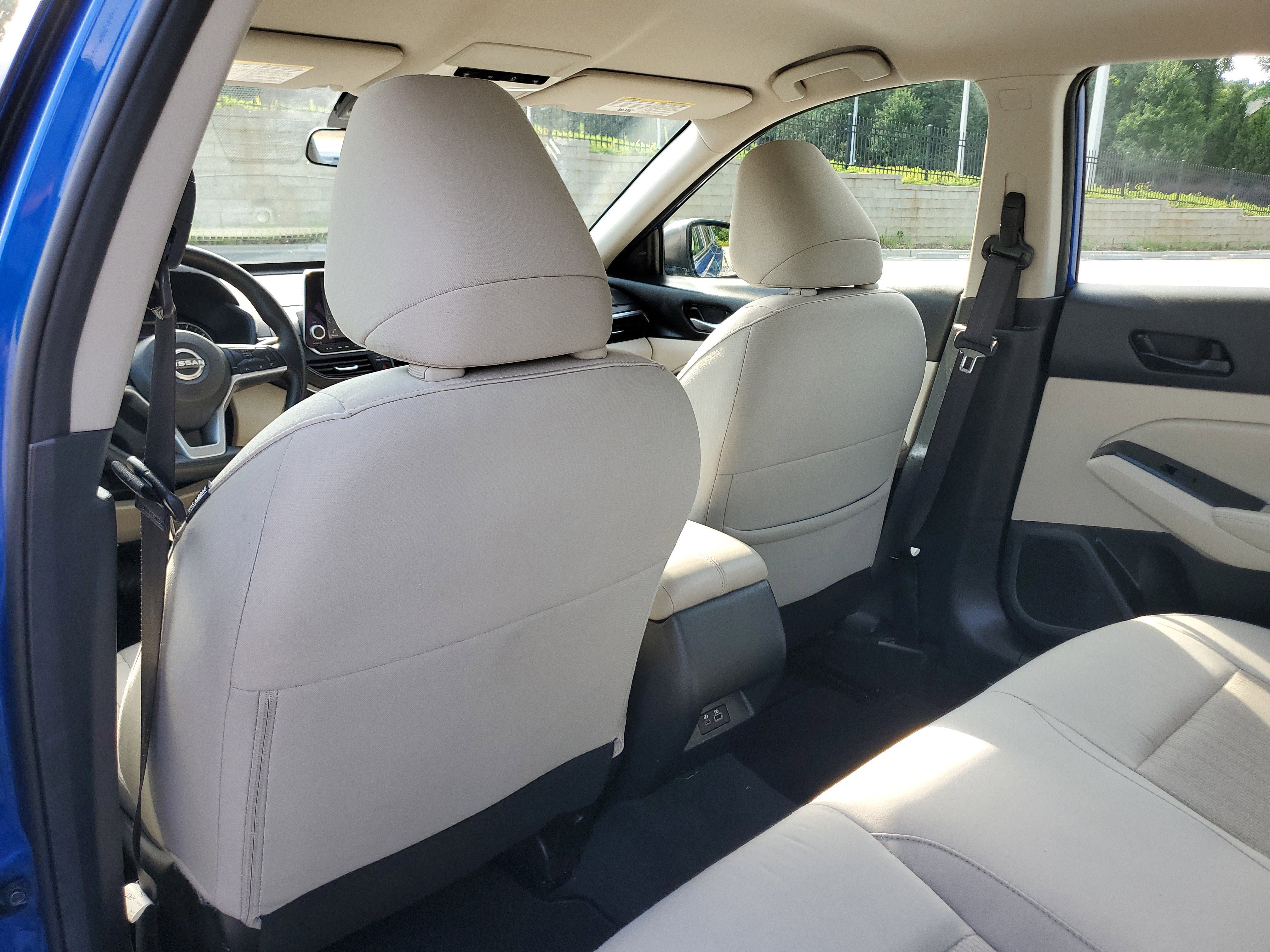 Used 2025 Blue Nissan 2.5 SV image 8