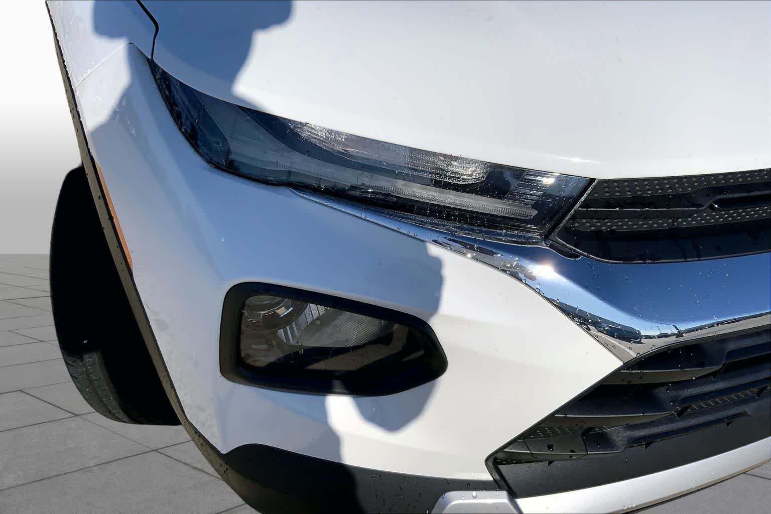 Used 2022 Summit White Chevrolet LT image 26
