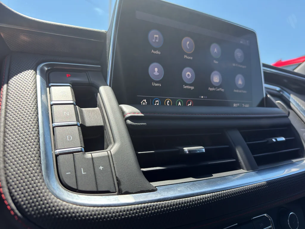 Used 2021 SUMMIT WHITE Chevrolet RST image 16