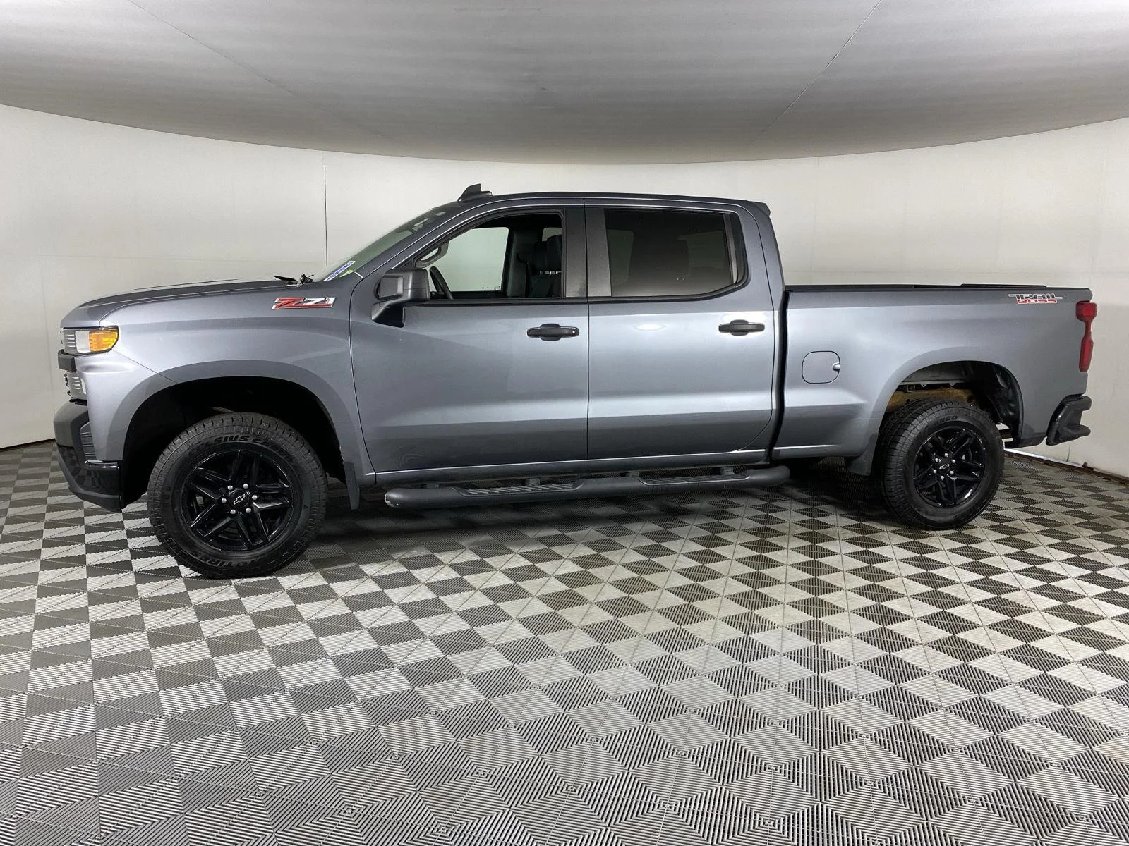 Used 2019 Satin Steel Metallic Chevrolet Custom Trail Boss image 7