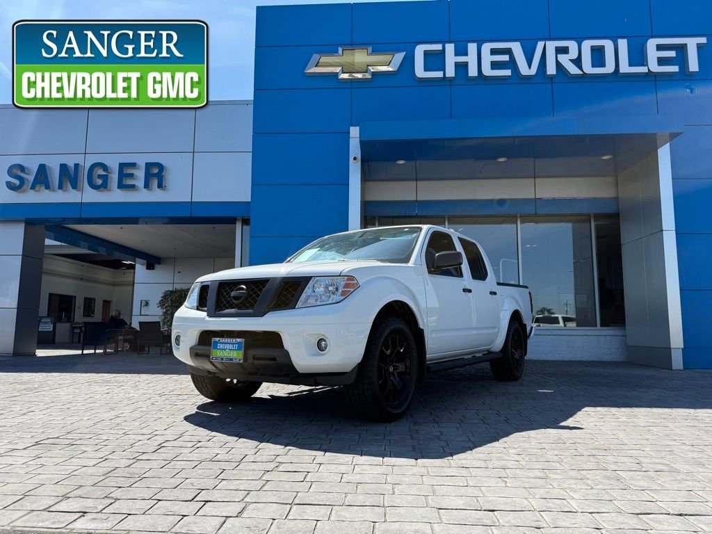 White 2021 Nissan Frontier SV Crew Cab 4WD Pickup Truck Four-Wheel Drive