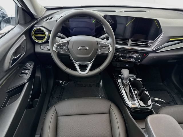 New 2026 Summit White Chevrolet ACTIV image 24