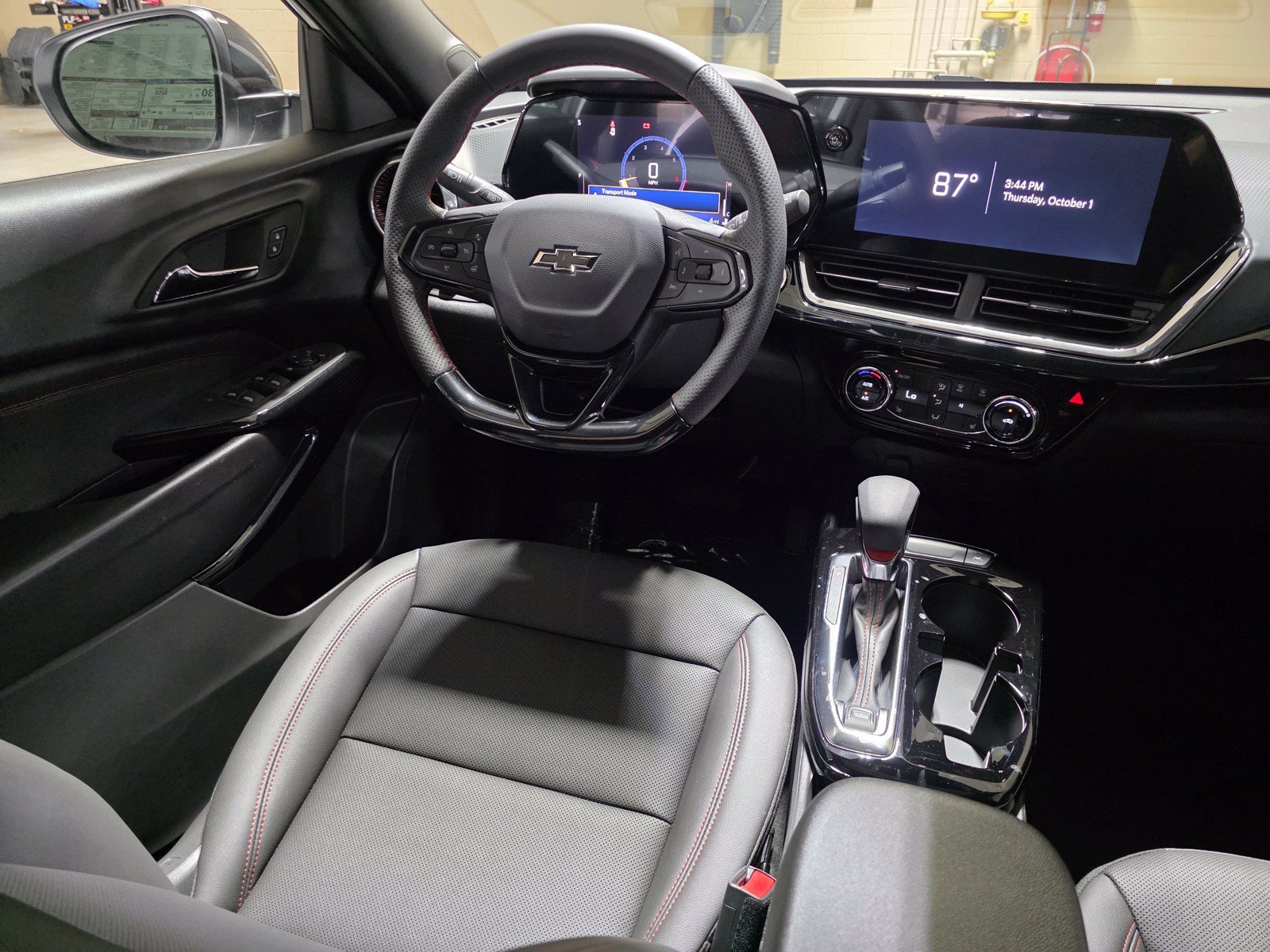 2026 Chevrolet Trax RS - Photo 19