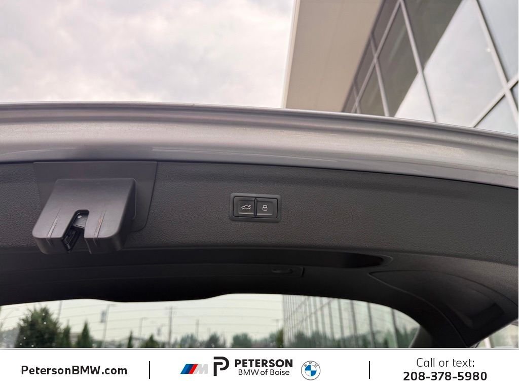 Used 2018  Audi 2.0T Premium image 11