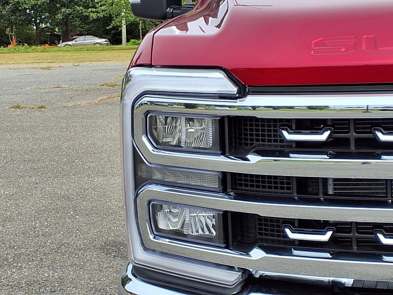 New 2026 Ruby Red Metallic Tinted Clearcoat Ford F-250® Lariat® image 15
