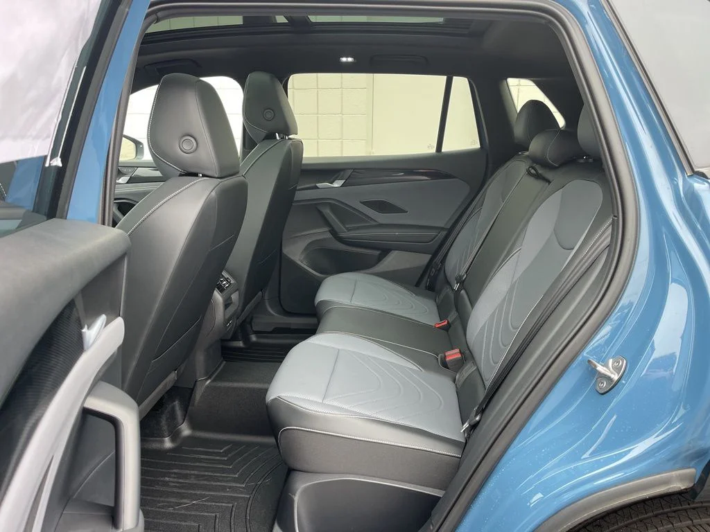 New 2026 Monterey Blue with Deep Black Roof Volkswagen 2.0T SE R-Line Black image 21