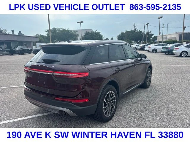Used 2020 Red Lincoln Standard image 3