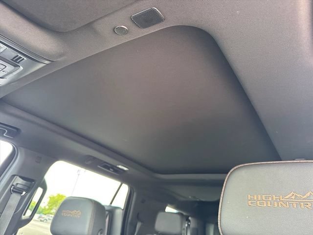 Used 2021 BLACK Chevrolet High Country image 20