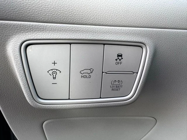 Used 2023 Blue Hyundai SEL Convenience image 19