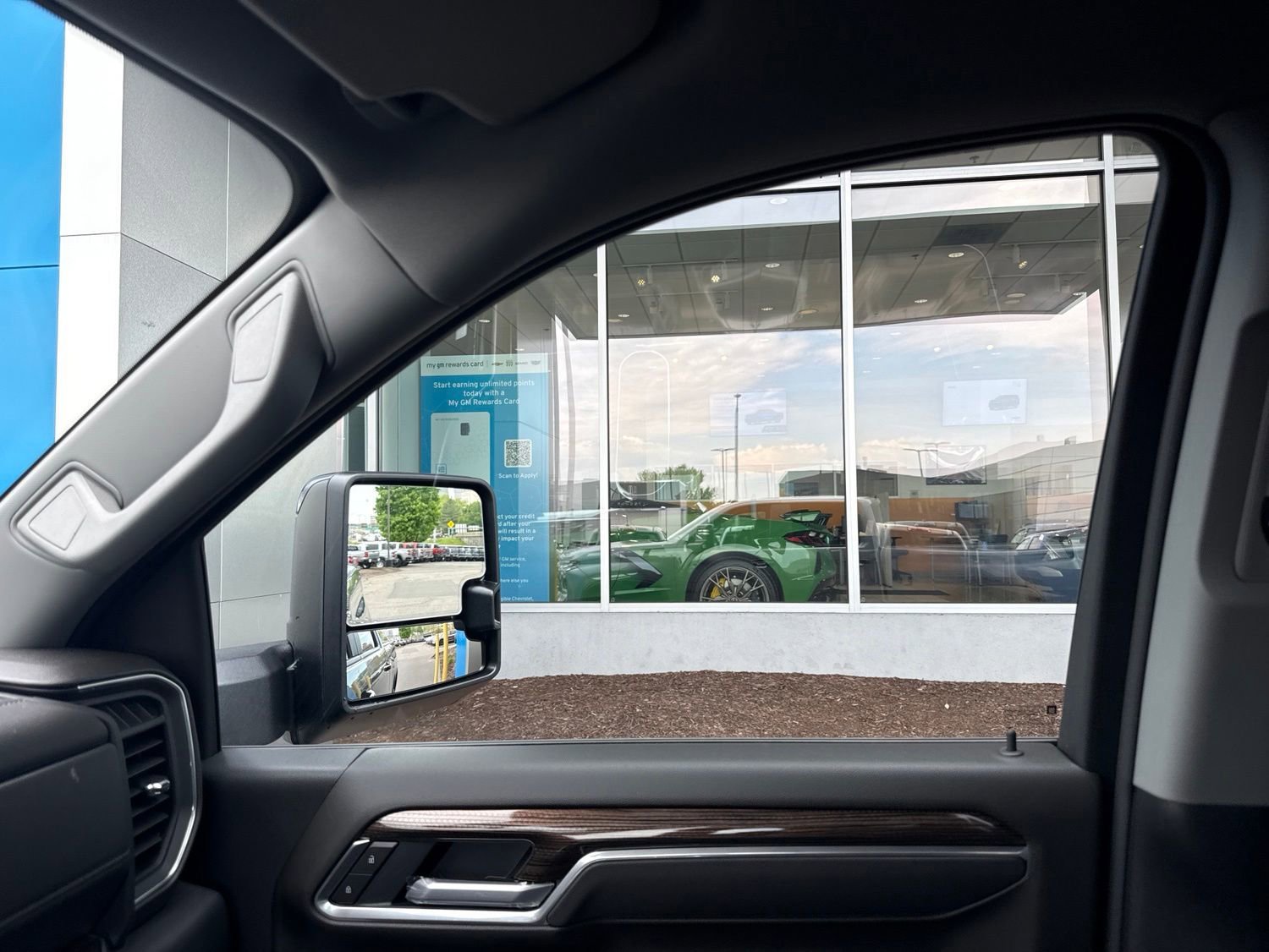 New 2026 Sterling Gray Metallic Chevrolet LT Trail Boss with Safety - Leather - Convenience I & II - Heat - Remote Start - Plow Prep - Z71 Off-Road image 24