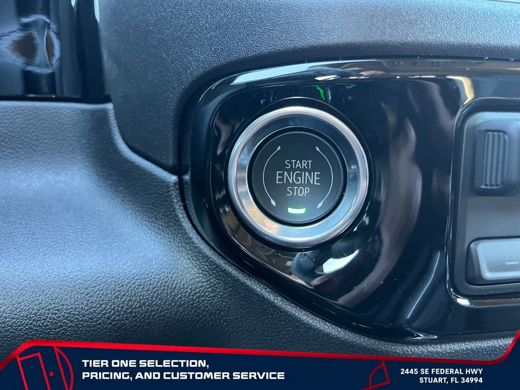 New 2026 Summit White GMC Elevation image 28