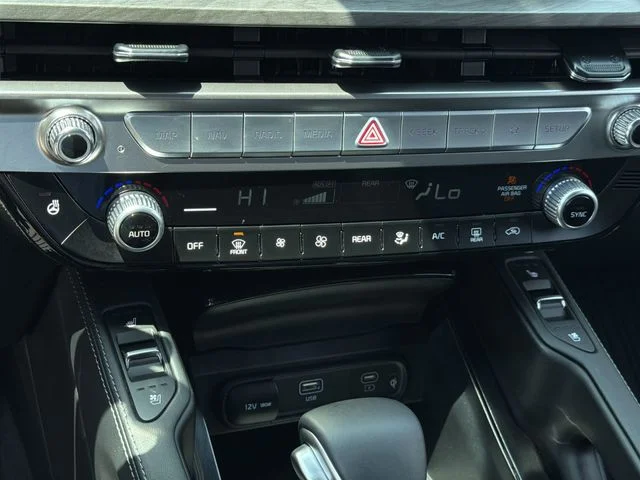 Used 2025 Black Kia EX X-Line image 26