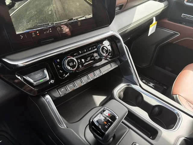 New 2026 Glacier White Tricoat GMC Denali Ultimate image 30