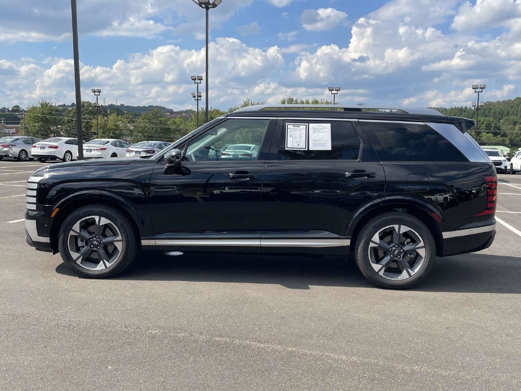 Used 2026 Black Hyundai Limited image 6