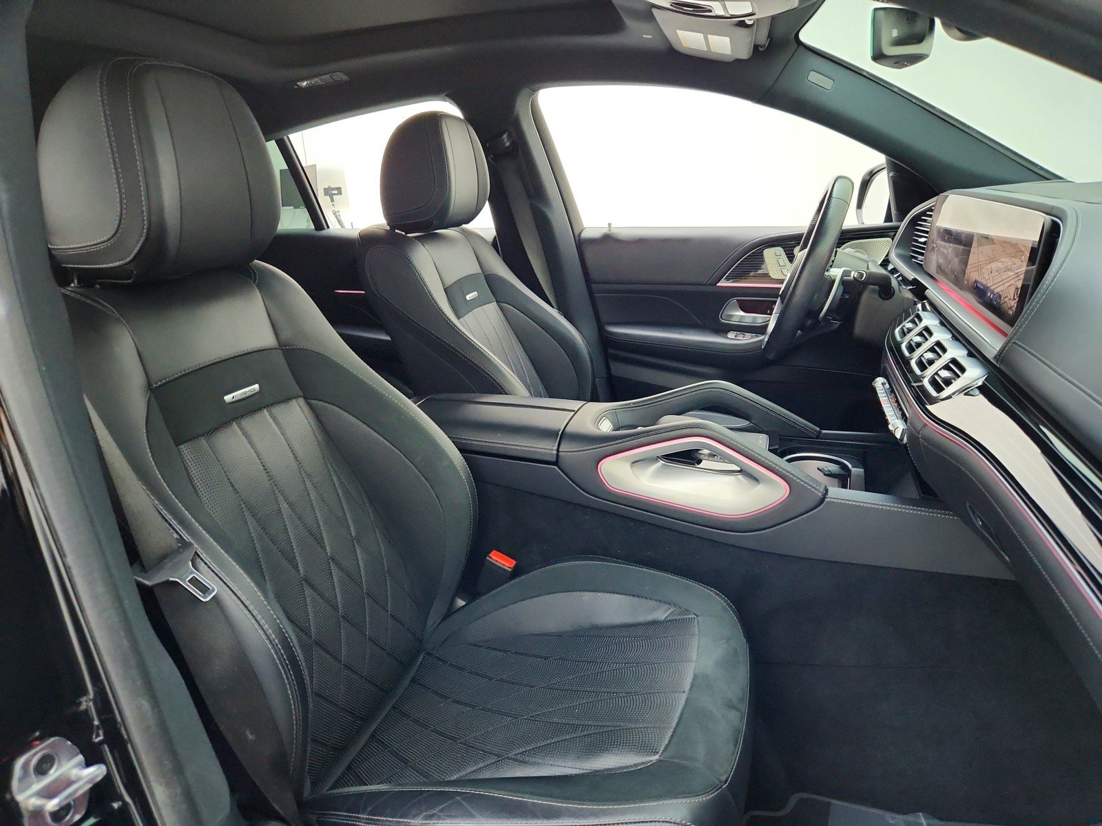 Certified Used 2024 Obsidian Black Metallic Mercedes-Benz AMG® GLE 53 image 30