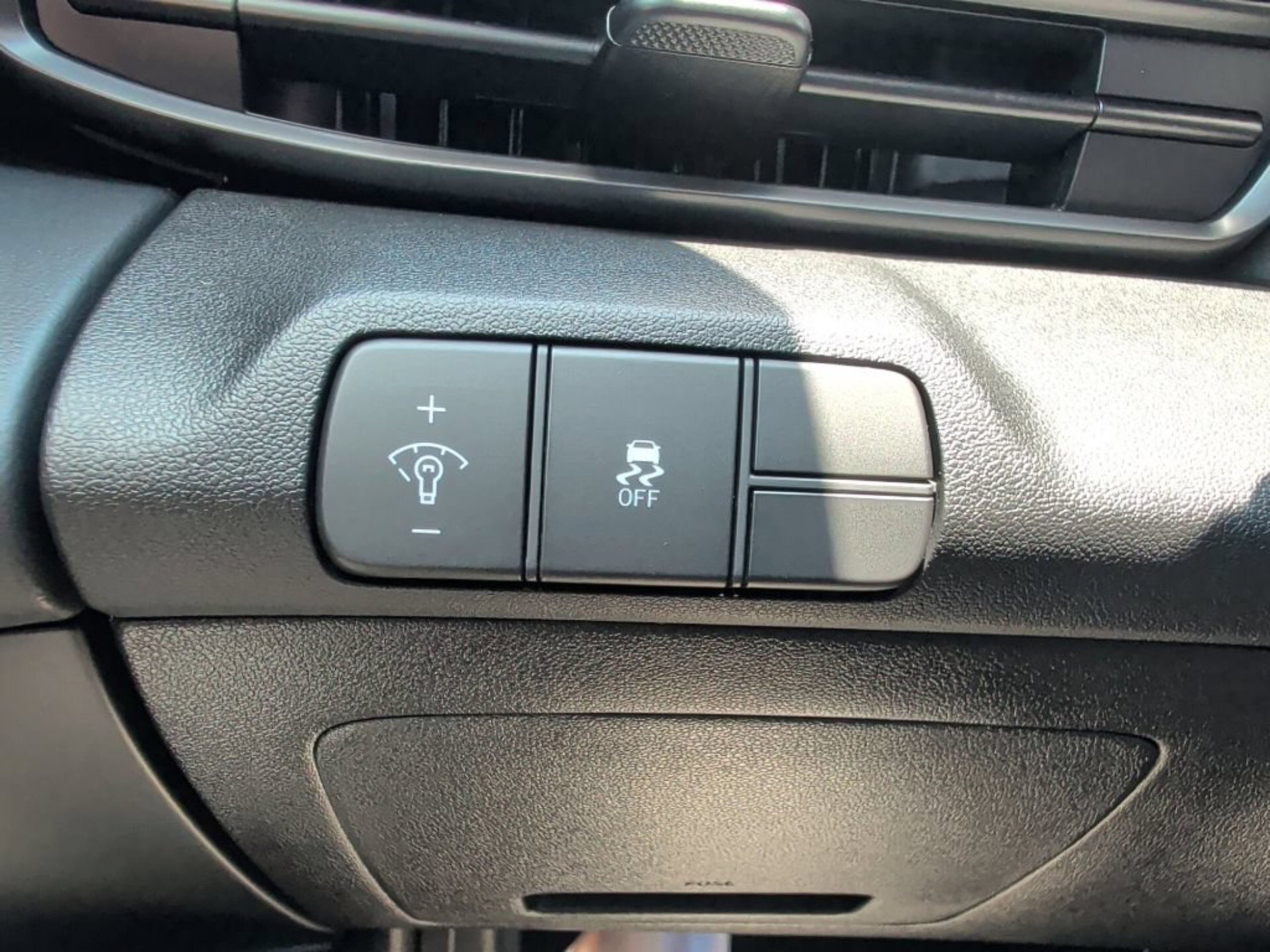 New 2026 Ecotronic Gray Hyundai SEL Sport Premium image 33