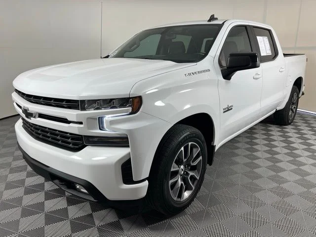 Used 2021 White Chevrolet RST image 3
