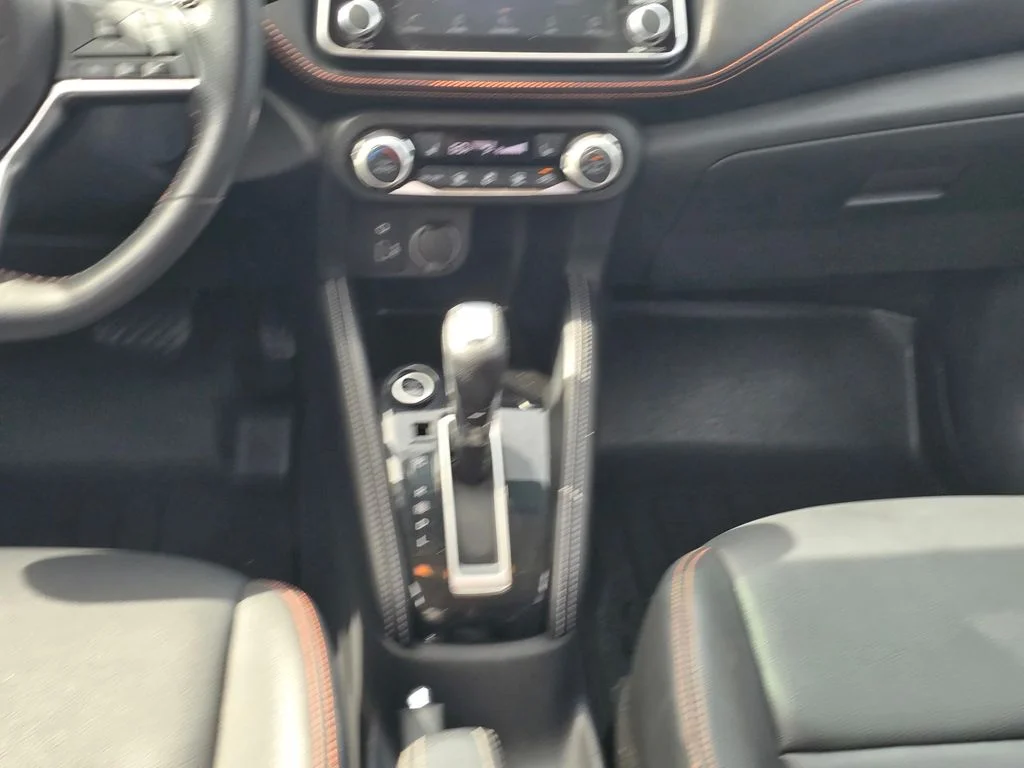 Used 2020 Gray Nissan SR image 17
