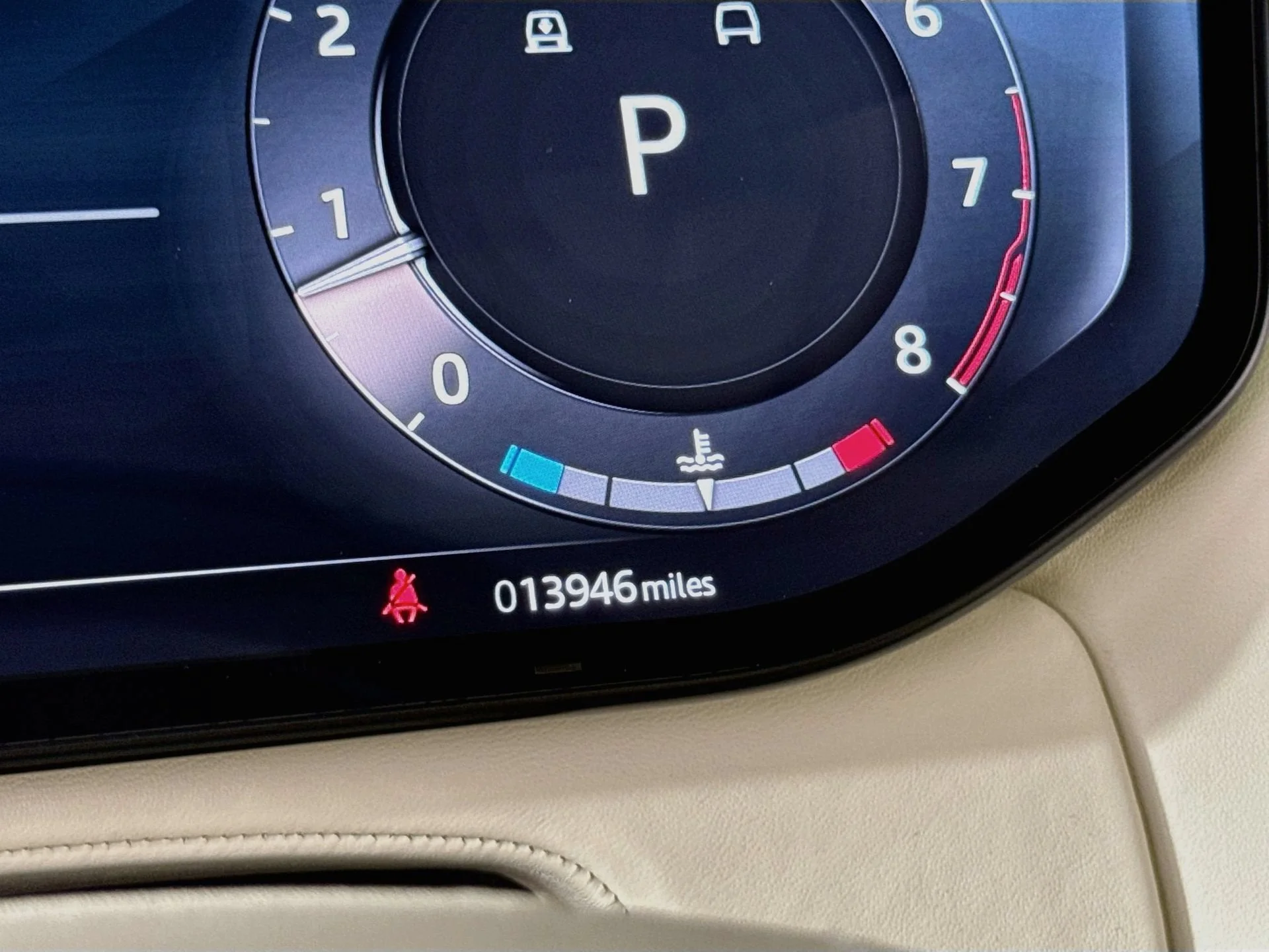 Used 2024 Batumi Gold Premium Metallic Land Rover Autobiography image 30
