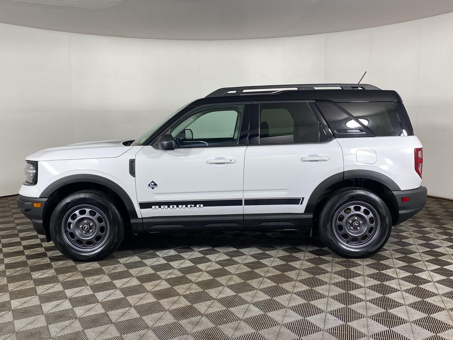 Used 2024 Oxford White Ford Outer Banks image 29