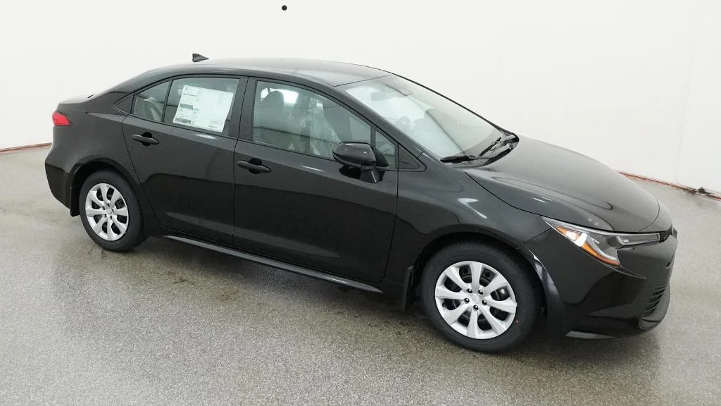 New 2026 Midnight Black Metallic Toyota LE image 15