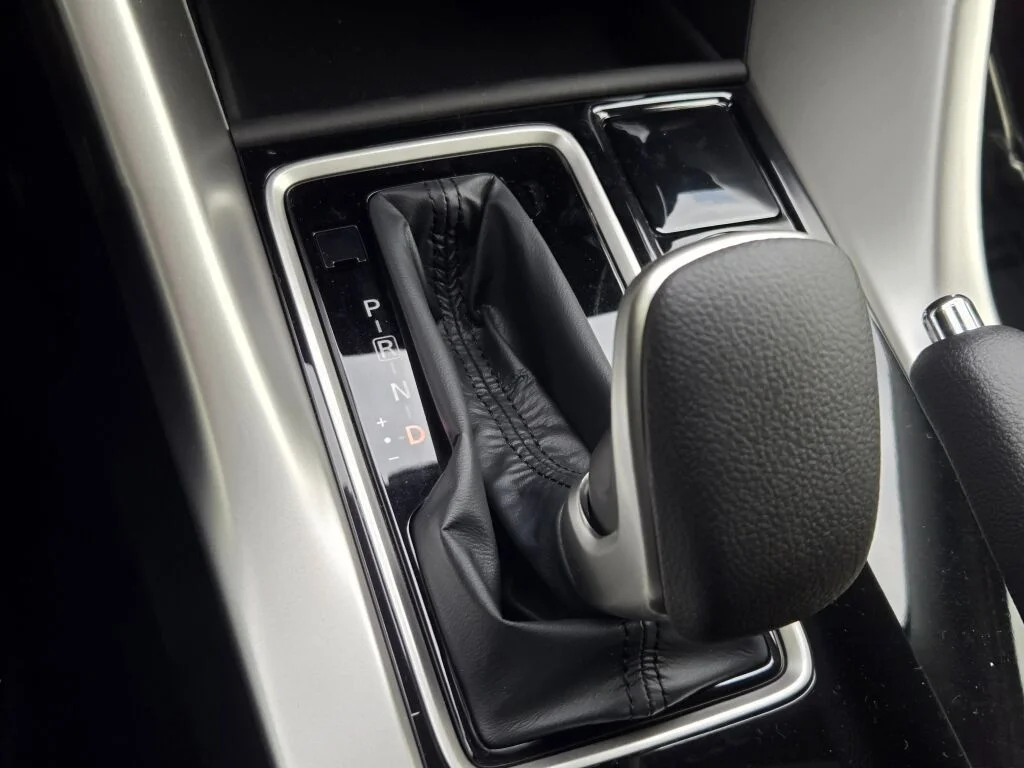 New 2026 Gray Mitsubishi ES image 20