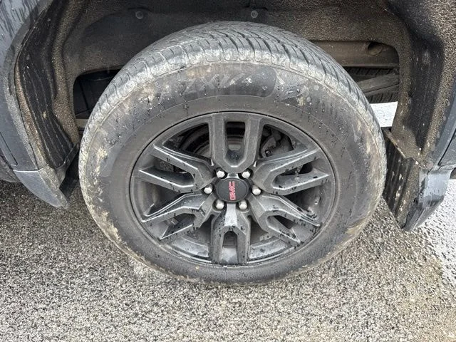 Used 2022 Black GMC Elevation image 9