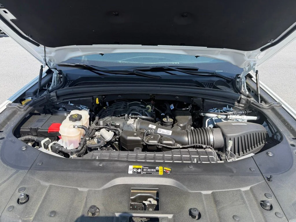 Certified Used 2024 White Jeep Limited image 21