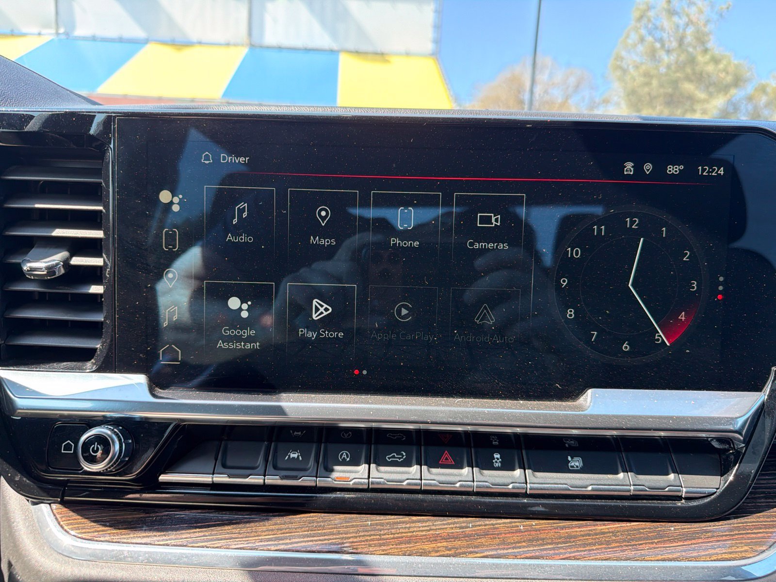 Used 2024 Summit White GMC SLE image 13
