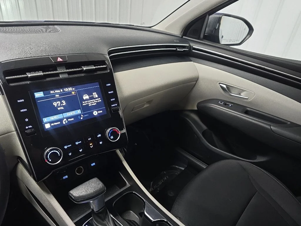 Used 2024 Intense Blue Hyundai SE image 25