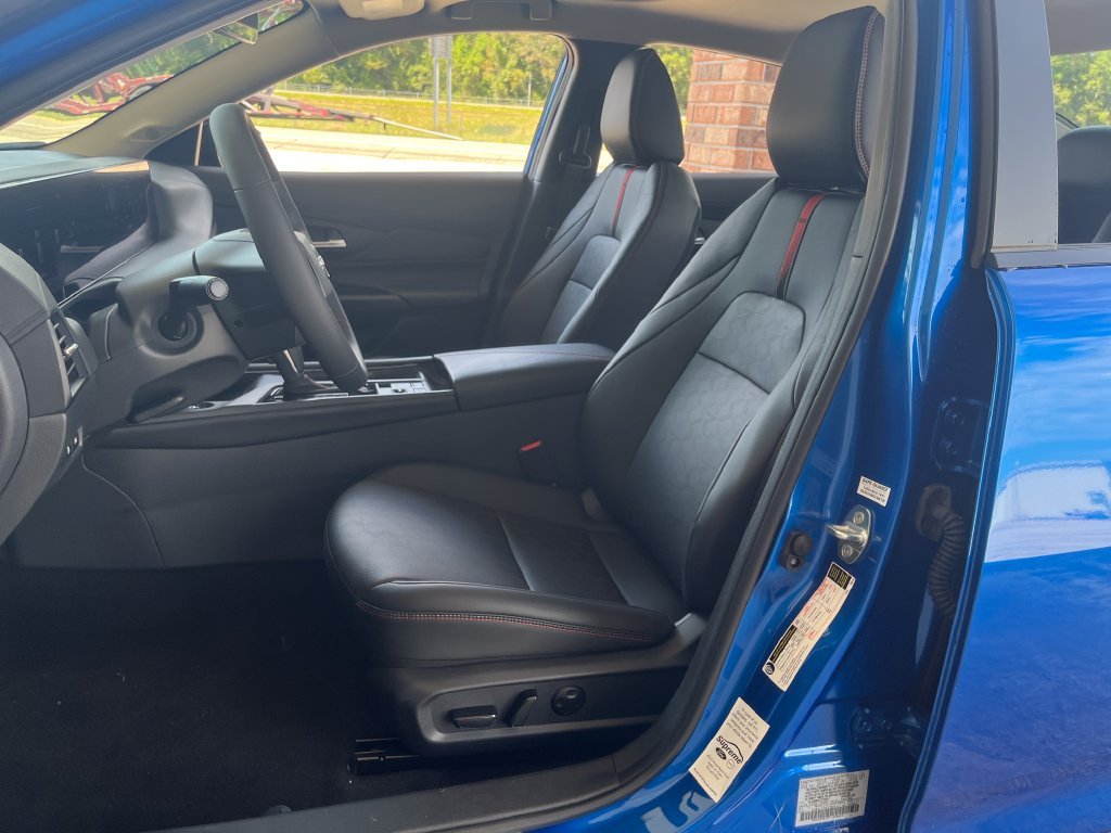2026 Nissan Sentra SR - Photo 11