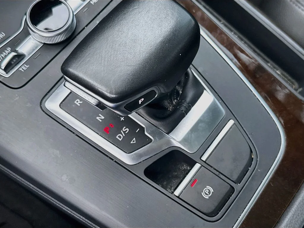 Used 2018 Black Audi 2.0T image 18