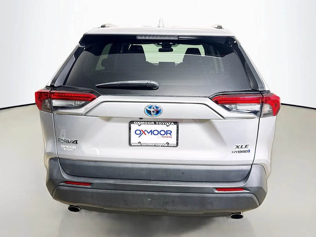 Certified Used 2022 Silver Sky Metallic Toyota Hybrid XLE image 6