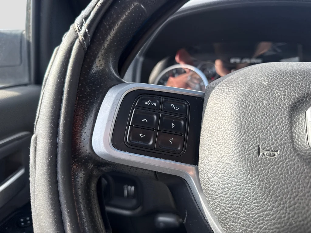 Used 2022 White Ram Big Horn image 16