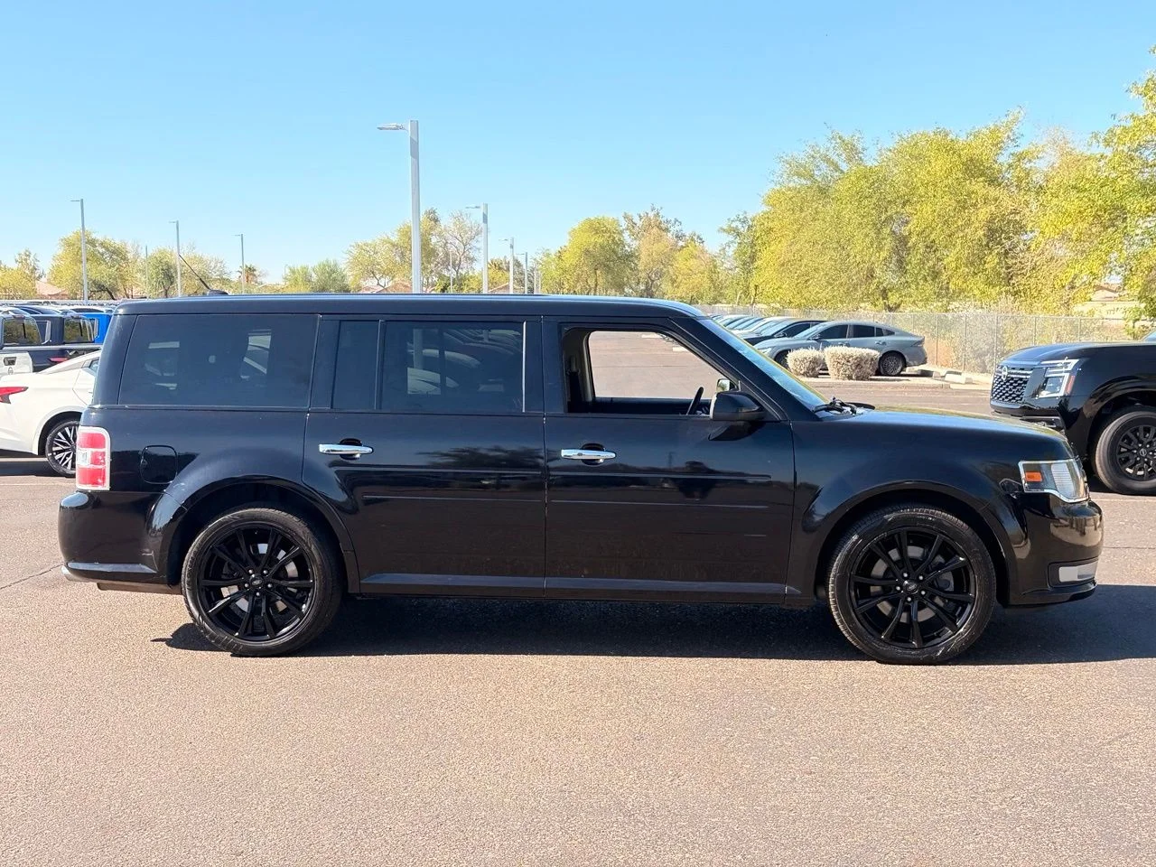 Used 2019 Agate Black Ford SEL image 5