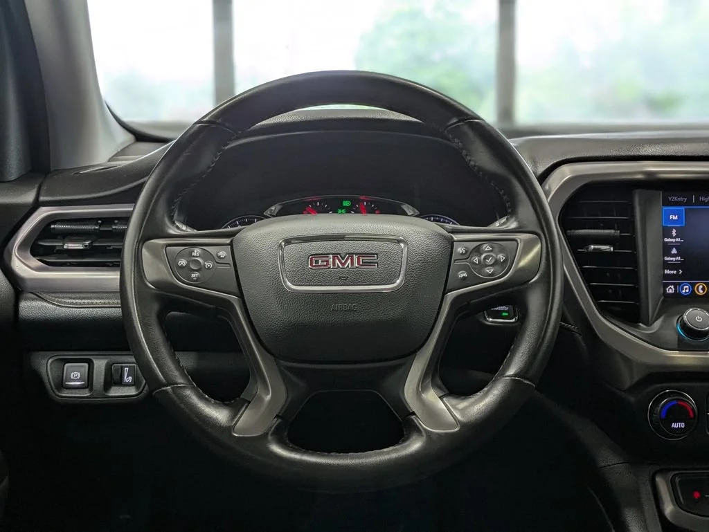 Used 2021 RED MAHOGANY METALLIC GMC AT4 image 23