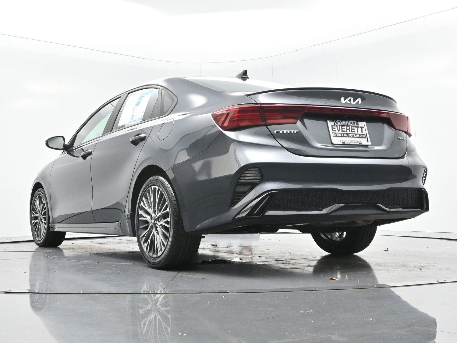 Used 2022 Gravity Gray Kia GT-Line image 46