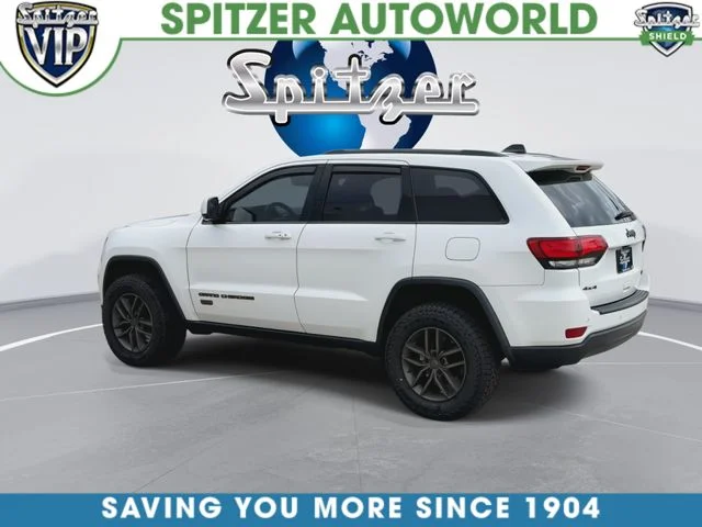 Used 2016 White Jeep Laredo image 7