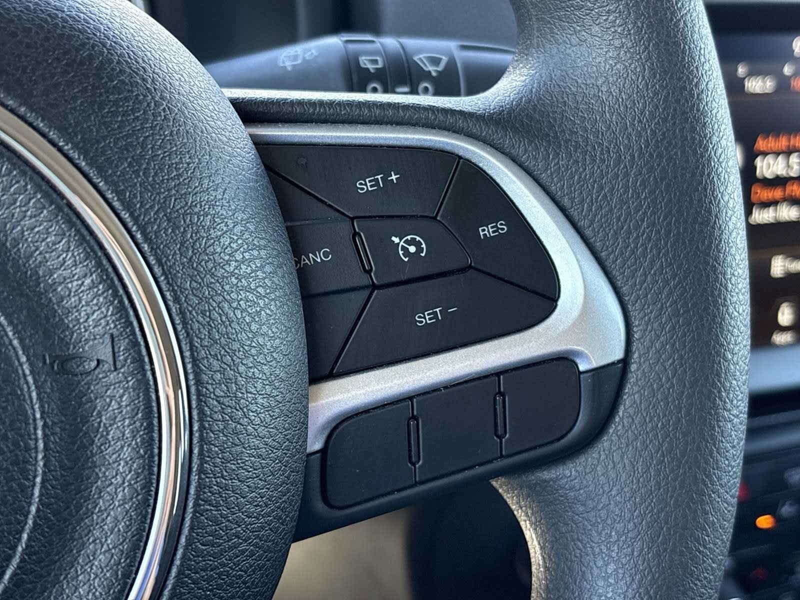 Used 2023 Graphite Gray Jeep Latitude image 32