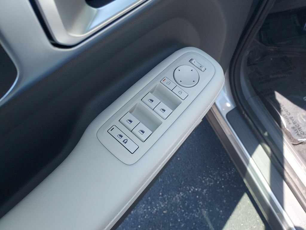 New 2026 Silver Hyundai SEL image 11