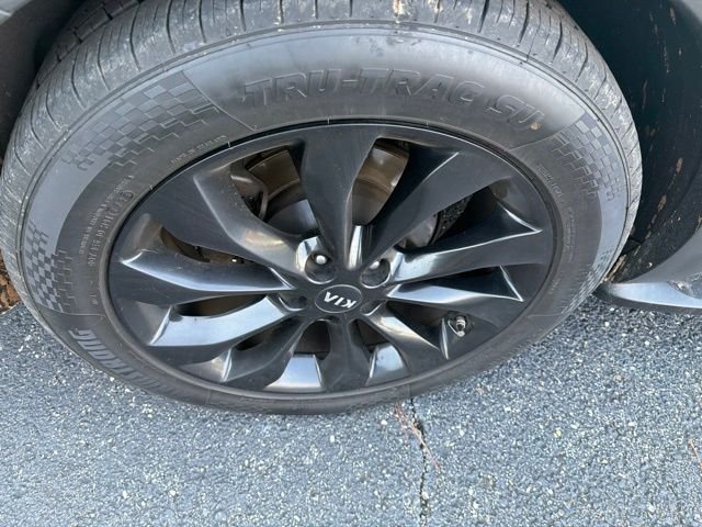 Used 2020 Snow White Pearl Kia EX V6 image 10