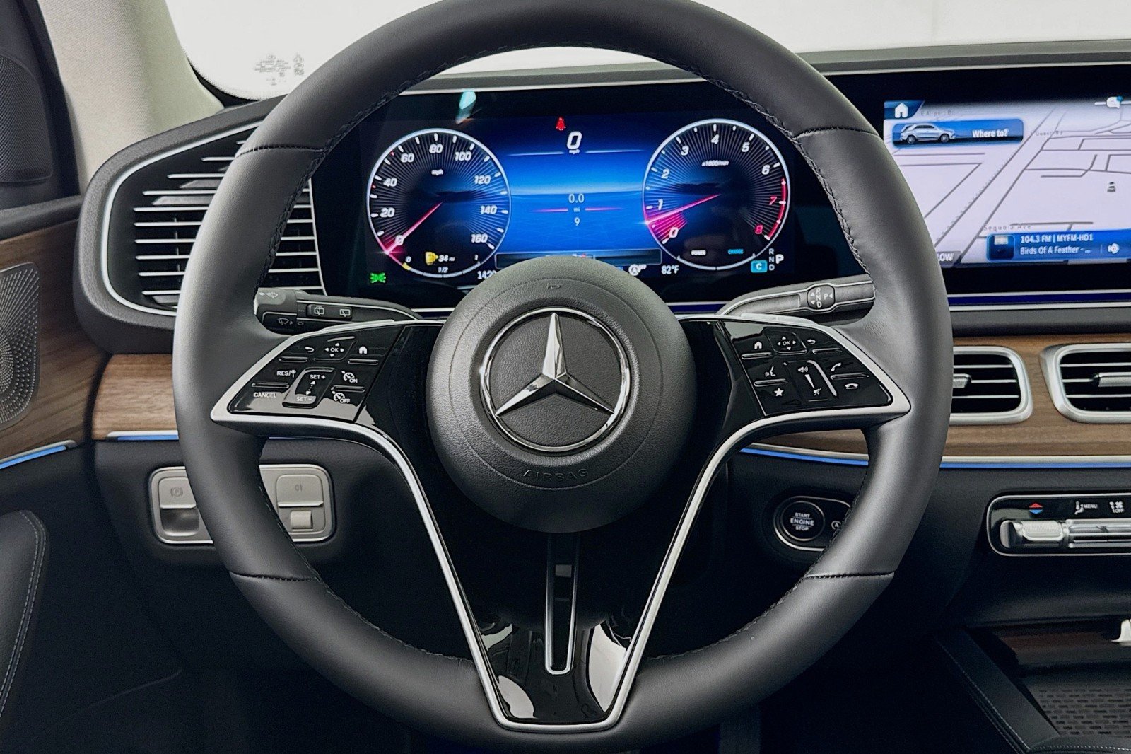 New 2026 Polar White Mercedes-Benz GLE 350 SUV image 17
