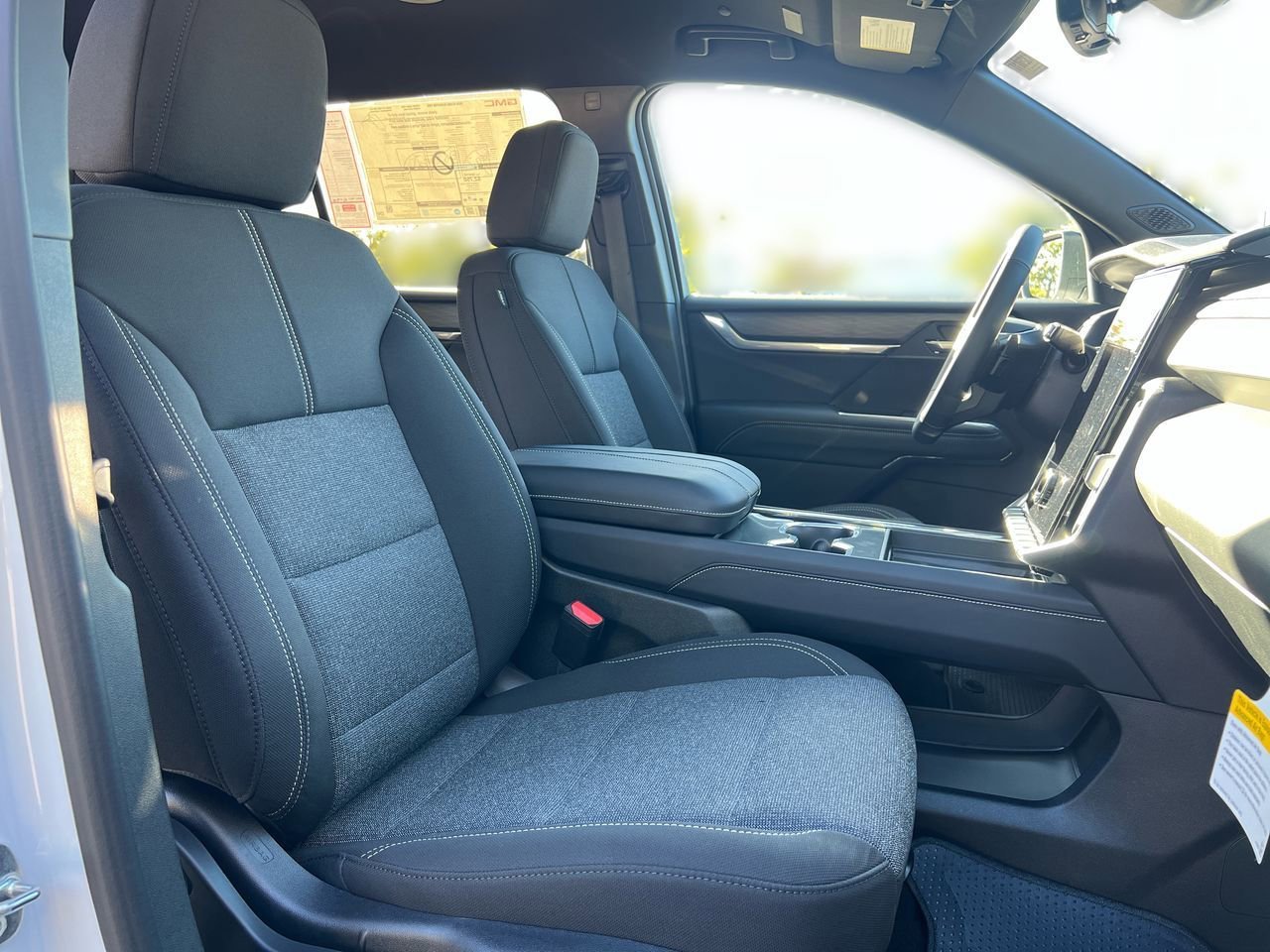2026 GMC Acadia Elevation - Photo 23