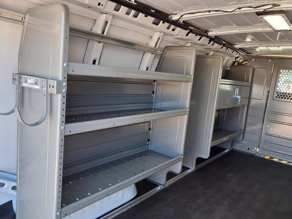 New 2025 Summit White GMC Work Van image 18