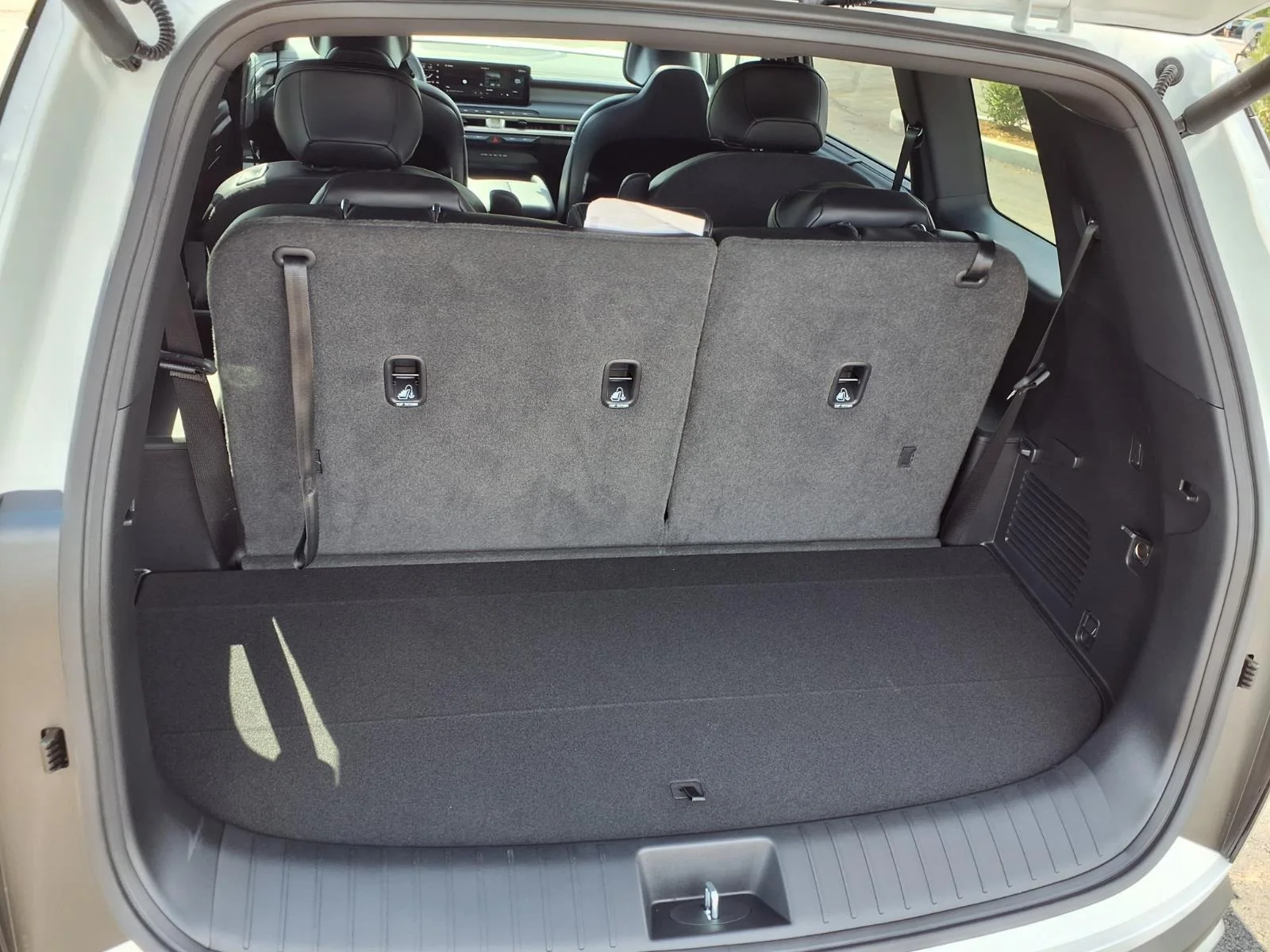 New 2027 Glacial White Pearl KIA EX AWD image 17
