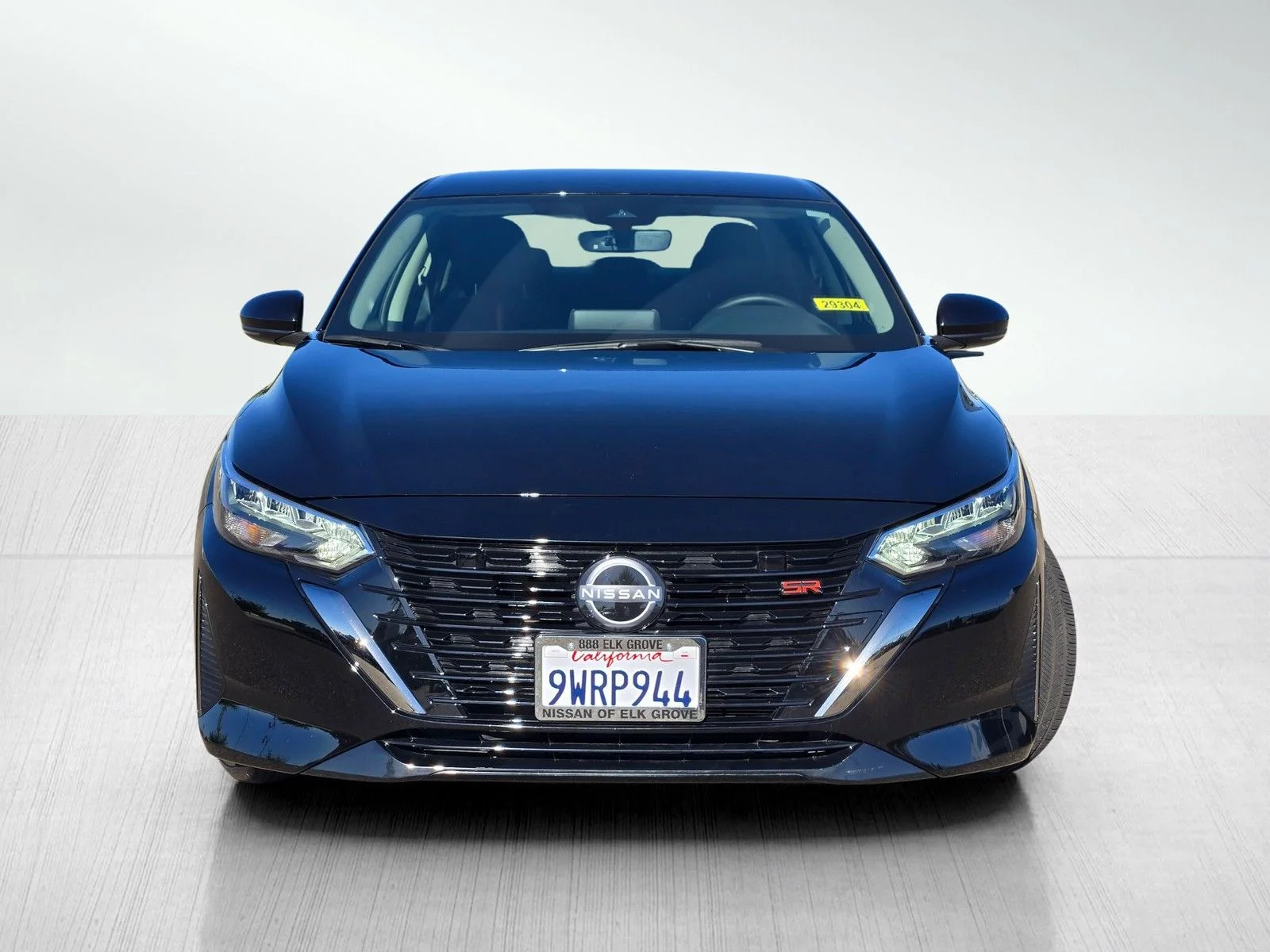 Used 2025 Super Black Nissan SR image 2
