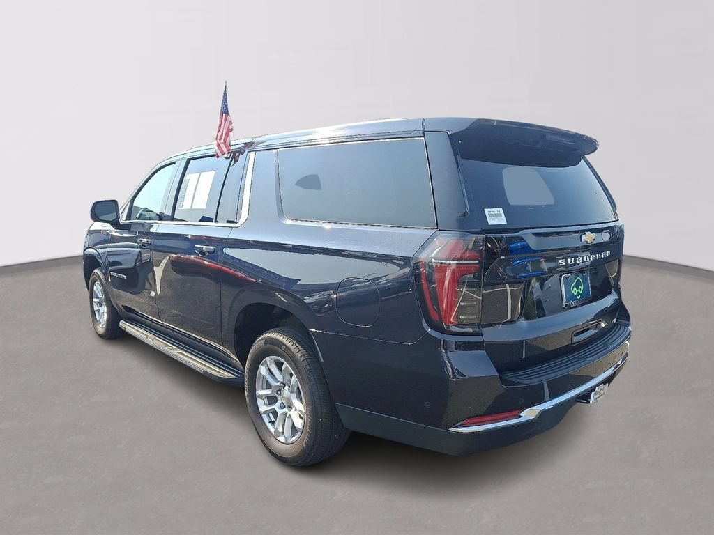 Used 2025 Dark Ash Metallic Chevrolet LT image 4