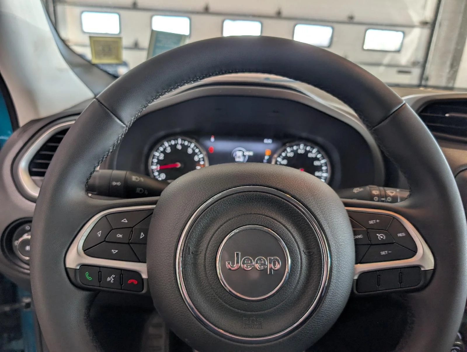 Used 2021 Bl Jeep Latitude image 21