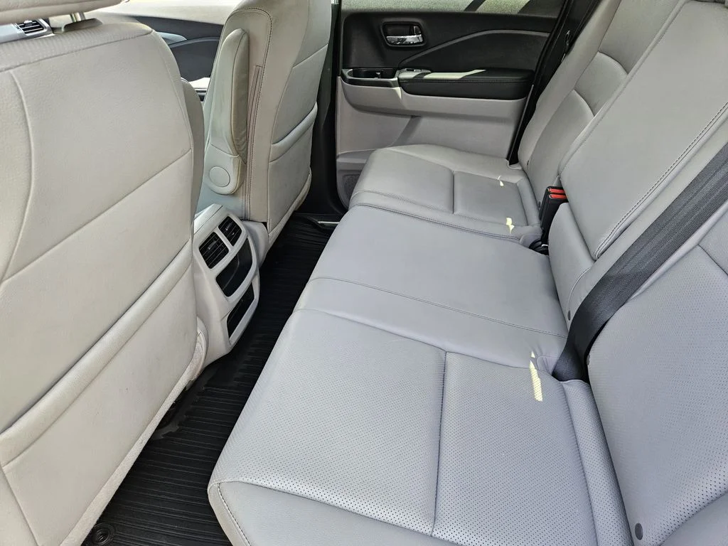Used 2023  Honda RTL image 31