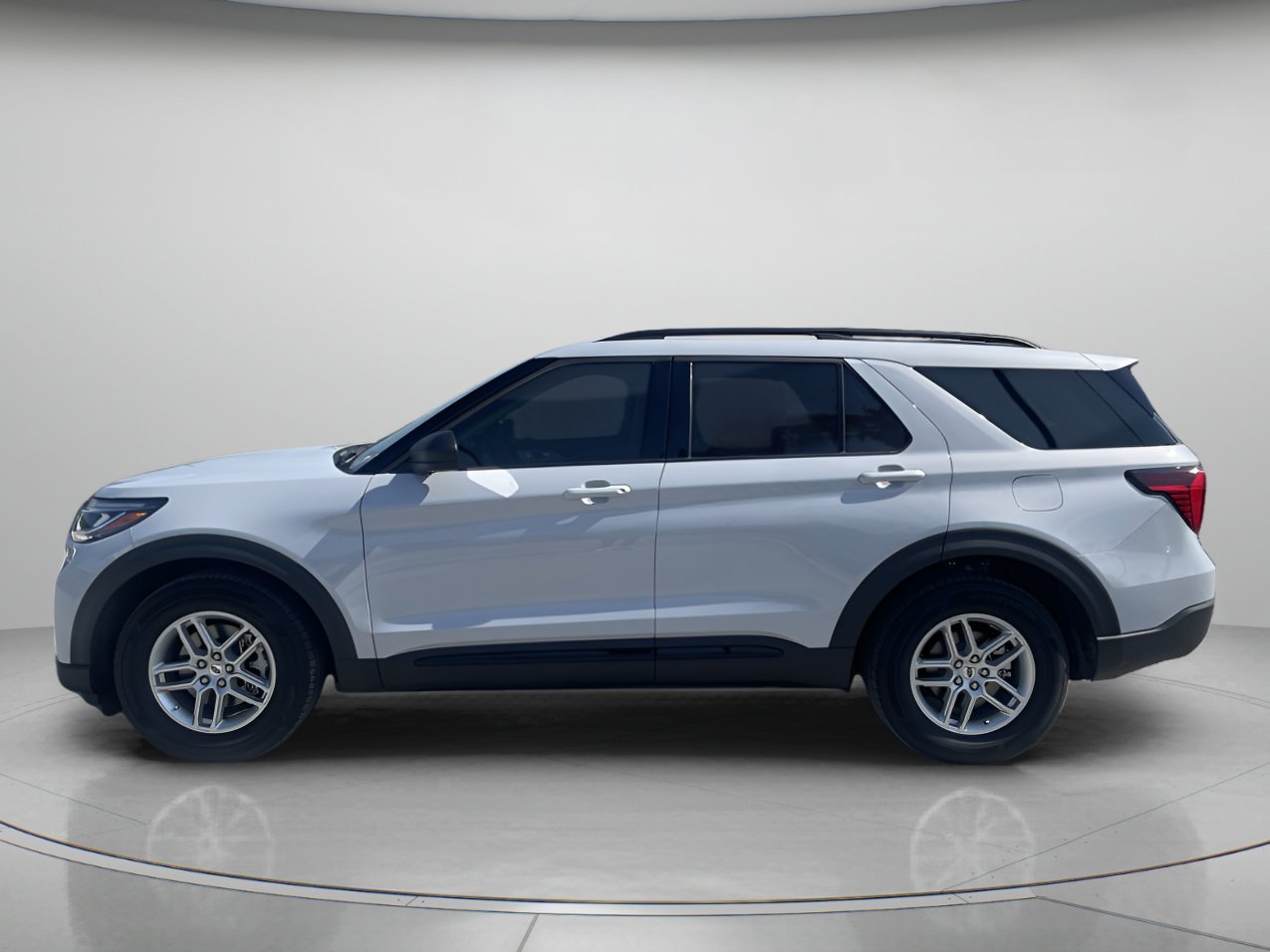 New 2026 Space White Metallic Ford Active image 5